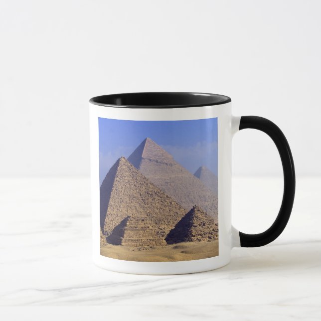 Afrika, Egypten, Kairo, Giza. Stora pyramider Mugg (Höger)