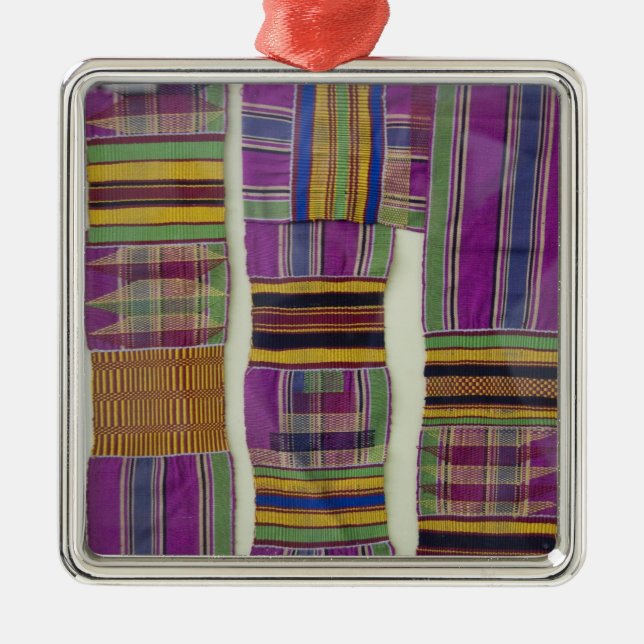 Afrika, Ghana, Accra. National Museum, betraktat Julgransprydnad Metall (Framsidan)