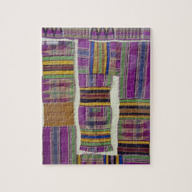 Afrika, Ghana, Accra. National Museum, betraktat Pussel (Vertikal)