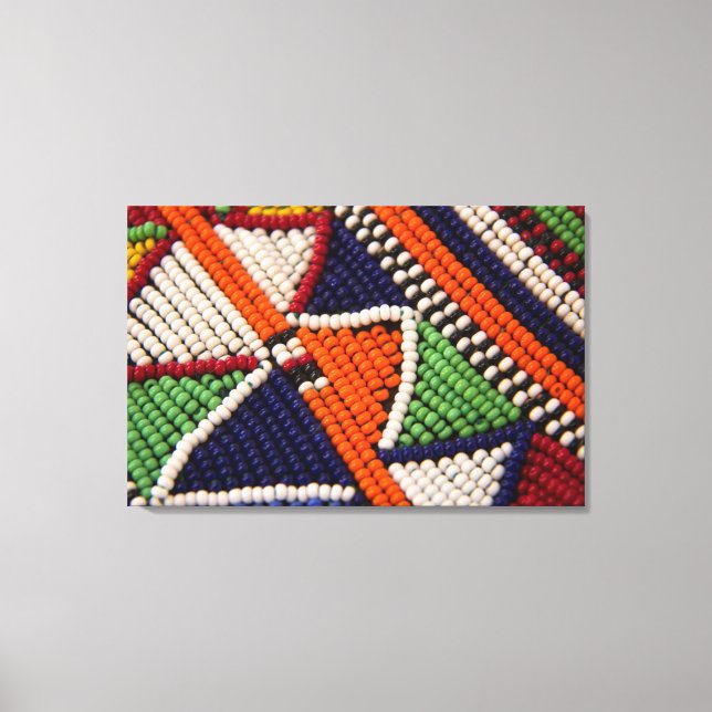 Afrika, Kenya. Maasai-stammens pärlor Canvastryck (Framsida)
