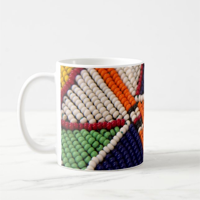 Afrika, Kenya. Maasai Tribal Pärlor Kaffemugg (Vänster)