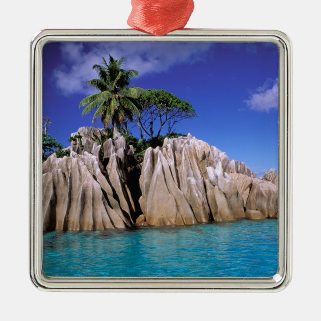 Afrika, Seychellerna, La Digue-ön. Granit Julgransprydnad Metall (Framsidan)