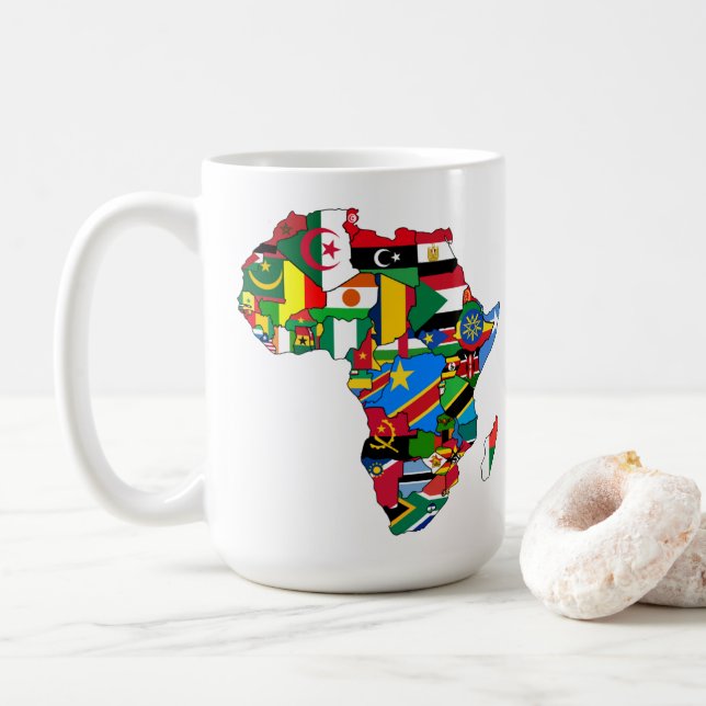 Afrikan ringer upp Karta Land Flaggor på kontinent Kaffemugg (Med munk)
