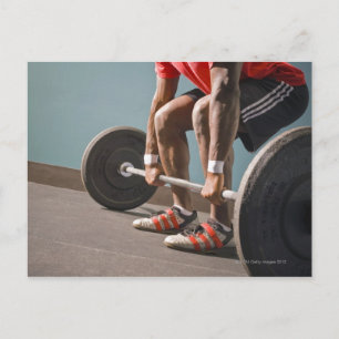 Afrikansk amerikan som arbetar på gymmet vykort