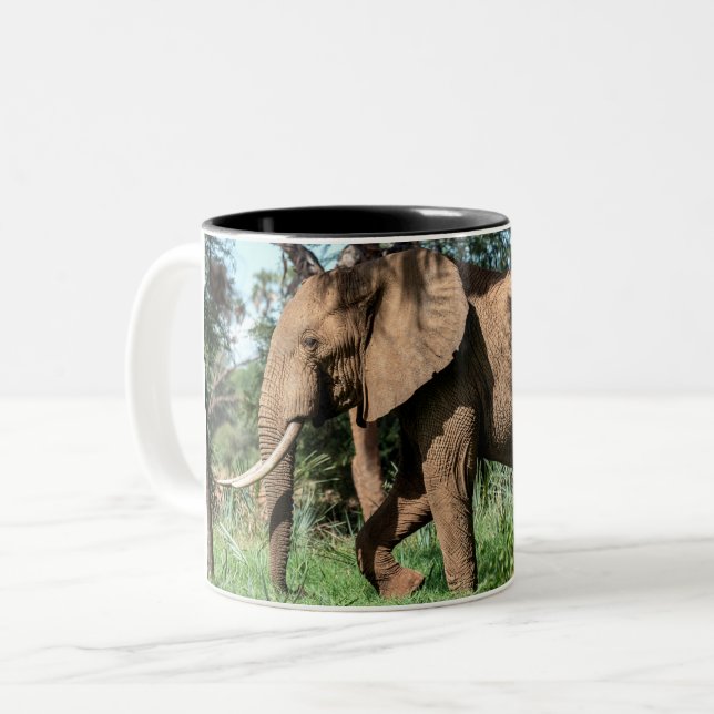 Afrikansk elefant i Safari Två-Tonad Mugg (Framsida vänster)