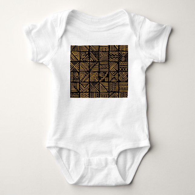 Afrikansk konflikt: etniska stammar utan problem. t shirt (Framsida)