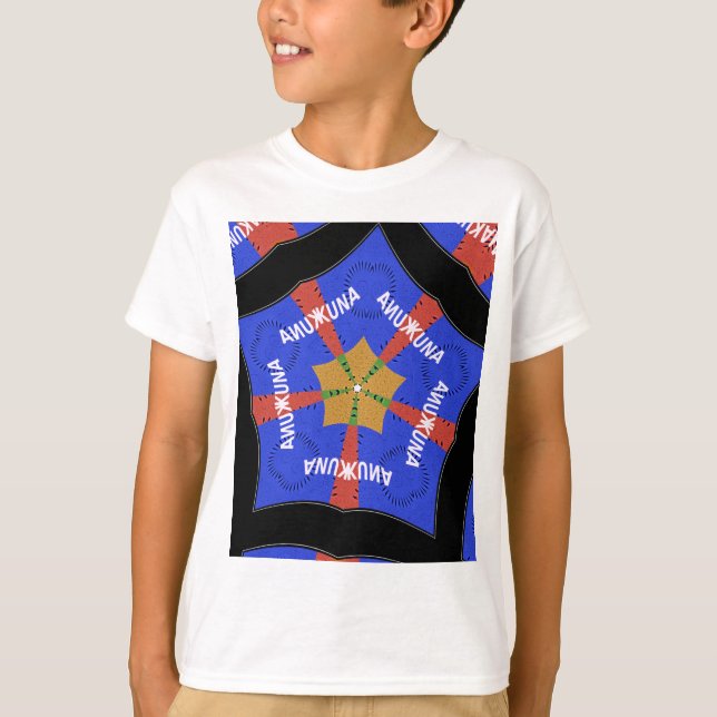 Afrikansk stamdesign: Hakuna Matata T-shirt (Framsida)