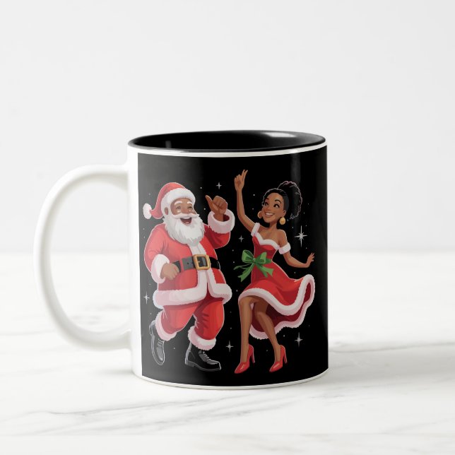 Afrikansk tomte fru Claus dansar amerikansk jul Två-Tonad Mugg (Vänster)