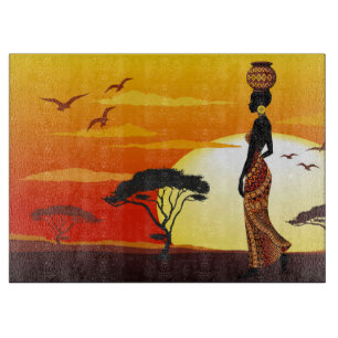Afrikansk vackra Woman Silhouette på Afrikas Sol