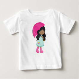 Afroamerikansk flicka, regn, regnrock, paraply t shirt
