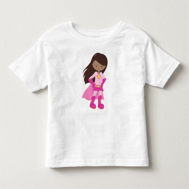 Afroamerikansk flicka, rosa cape, superhjälteska t shirt (Framsida)