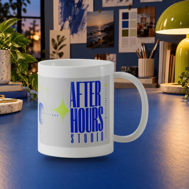 After Hours Studio Grafisk Typografi Mugg (After Hours Studio Graphic Typography Mug — refined lighting and contact shadows. Digital lifestyle preview.)