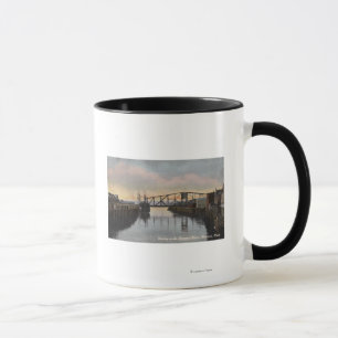 Aftonplats på den Wishkah floden Mugg