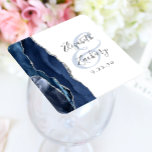 Agate Geode Script Navy Blue Silver Bröllop Underlägg Papper Kvadrat<br><div class="desc">I den här eleganten underlägg det moderna bröllop ett marint blått vattenfärgsagat geodedesign som trimmas med faux silver glitter. Anpassa enkelt grått-texten för kol mot vit bakgrund,  med namnen av bruden och färgsteckningen för pratgrafi över en stor,  blek blå yta.</div>