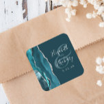 Agate Geode Script Teal Blue Silver Bröllop Fyrkantigt Klistermärke<br><div class="desc">Elegantens moderna bröllop-dekal har en tealblått vattenfärgsagatgeodekonstruktion som trimmas med faux silver glitter. Anpassa enkelt silver-grått-texten på mörkens baksida,  med namnen av bruden och trippen i handskriftssymbolen över ett stort skärpeband.</div>