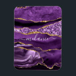 Agate Lila Violet Guld Glitter Geode Eget namn Magnet<br><div class="desc">Agate Lila Violet Guld Glitter Geode Custom Name Gnistra Marble Personlig Birthday - Annibröllopsdag eller Bröllop Gift / Supparly - Add Your Name - Text or Remove - make Your Speciell Gift - Resize and move and remove and add text / inslag with Adapzation verktyg. Utformning efter MIGNED. Se mina...</div>