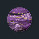 Agate Lila Violet Guld Glitter Geode Eget namn Magnet<br><div class="desc">Agate Lila Violet Guld Glitter Geode Custom Name Gnistra Marble Personlig Birthday - Annibröllopsdag eller Bröllop Gift / Supparly - Add Your Name - Text or Remove - make Your Speciell Gift - Resize and move and remove and add text / inslag with Adapzation verktyg. Utformning efter MIGNED. Se mina...</div>