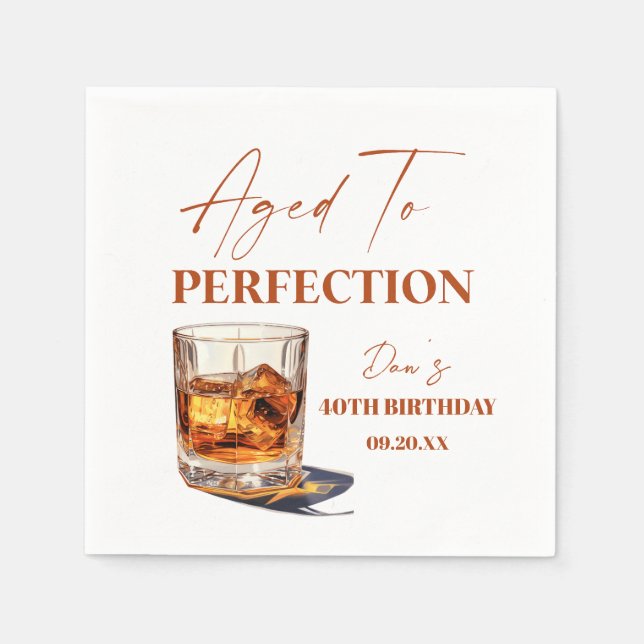 Aged To Perfection Whisky Glass Birthday Party Pappersservett (Framsidan)