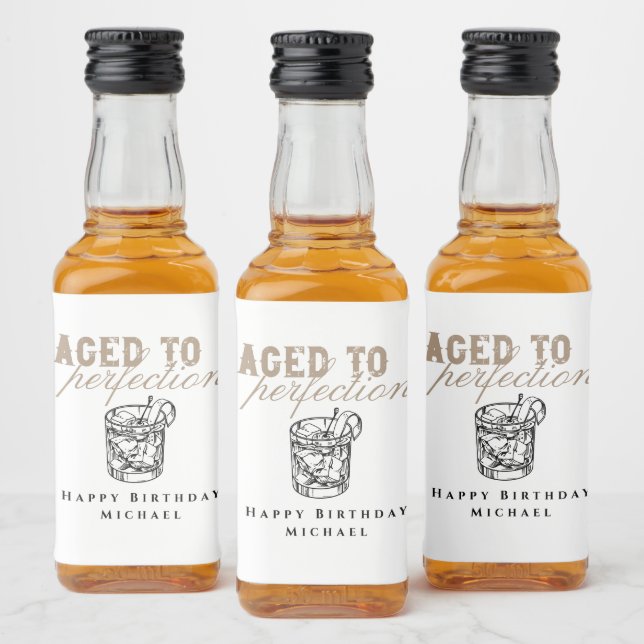 Aged to Perfection White Whiskey Birthday Party Spritflaskor Etikett (Flaskor)