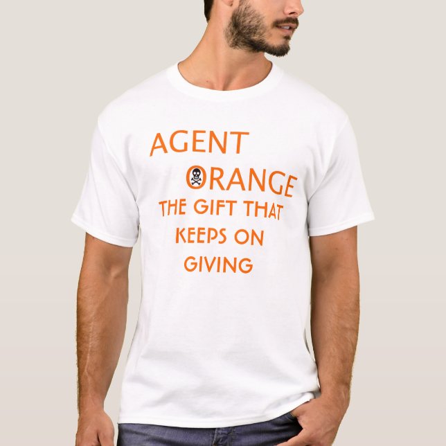 agentorange GÅVAN THATKEEPS PÅ ATT GE SIG T-shirt (Framsida)