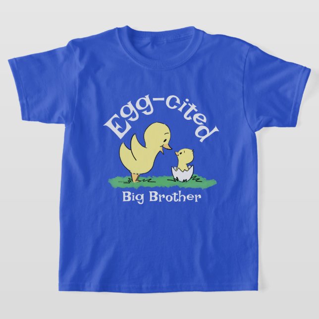 Ägg-exalterad storebror söt syskon blå t-shirt (Laydown)