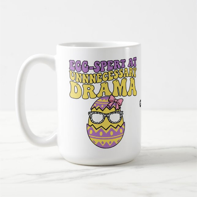 Ägg-expert på onödig dramatik Roligt retro påsk  Kaffemugg (Vänster)