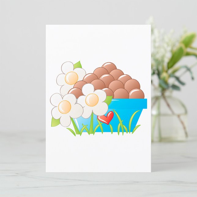 Ägg i blå skål med blommor och hjärta inbjudningar (Skapare uppladdad)