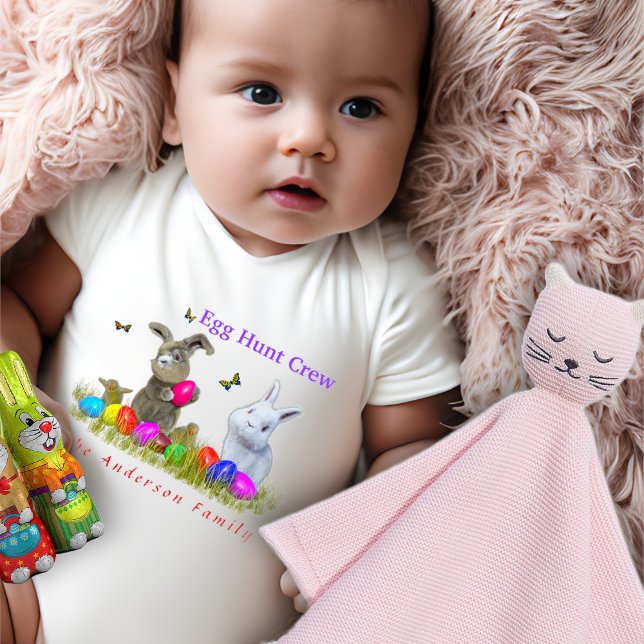 Äggjakt Crew Personligt Familjenamn  T Shirt (Skapare uppladdad)