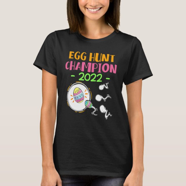 Äggjaktmästare 2022 Påsk Gravid Announceme T Shirt (Framsida)