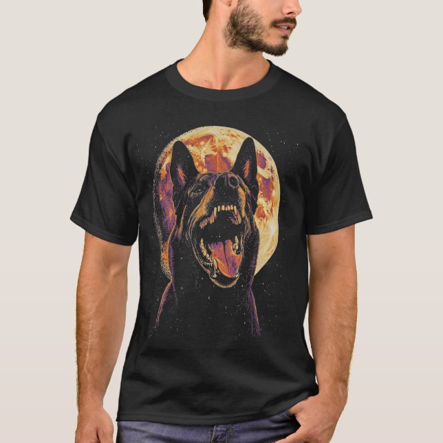 Aggressiv dobermann fullmåne t shirt (Framsida)