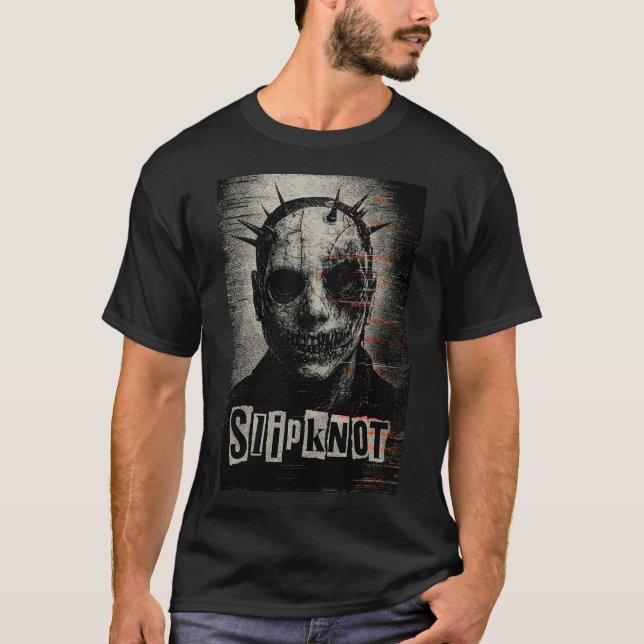 Aggressive Metal Mask Grunge Art T Shirt (Framsida)