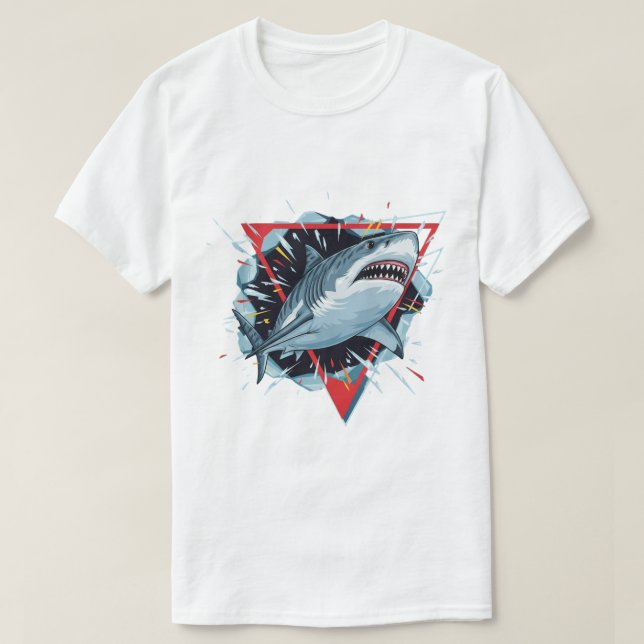Aggressive Shark Illustration – Dynamic Ocean Pred T Shirt (Design framsida)
