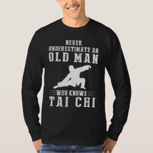 Agless Wisdom i Rörelse: Gamle man Uleash Tai-Ch T Shirt