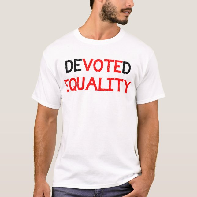 Ägnat till jämställdhet rösta för jämbördigt t shirt (Framsida)