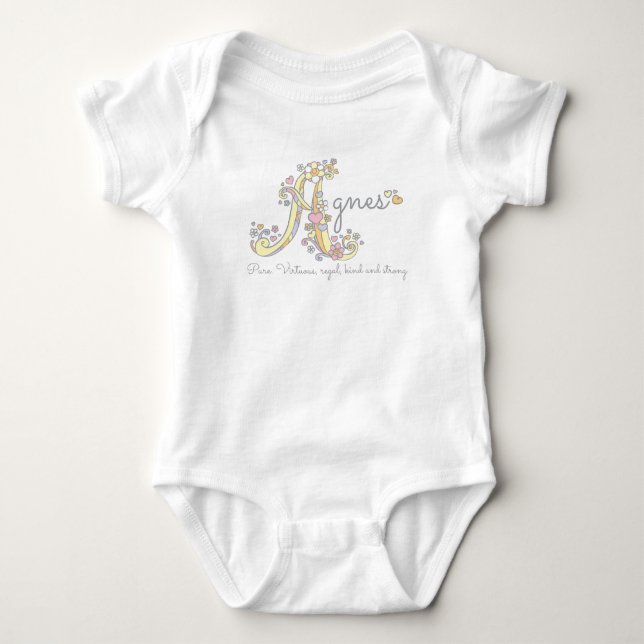 Agnes-flickorna namn betyder ett monogramhjärtan tee shirt (Framsida)