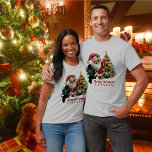 Agnew Scottie Hund Personlig T Shirt<br><div class="desc">Nu är det en skotsk hund jul! Han är sport och en Agnew tartan-buk. Bära till julfester,  kontor party,  klan och shopping! Du kan anpassa utrymmet för God jul till vad du vill eller lämna det som det är! Glad helg!</div>
