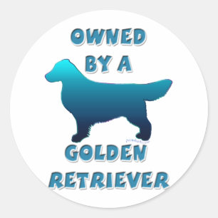 Ägt av en guld- Retriever Runt Klistermärke