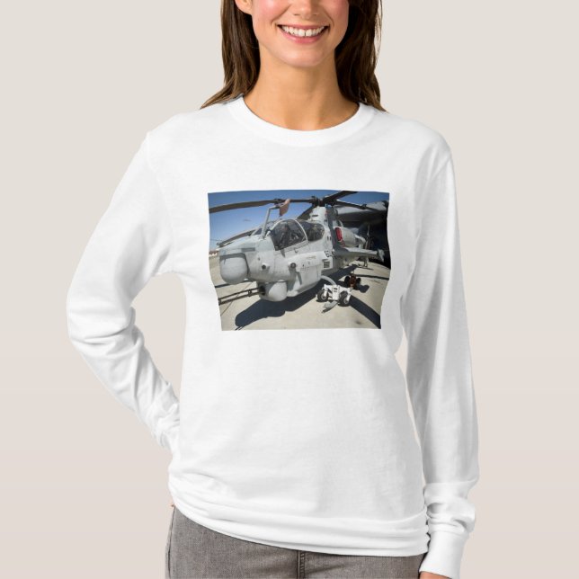 AH-1Z Toppen Cobra-attackhelikopter Tee Shirt (Framsida)