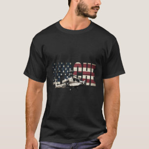 Ah-64 Ah64 Apache Helicopter US American Flagga T Shirt