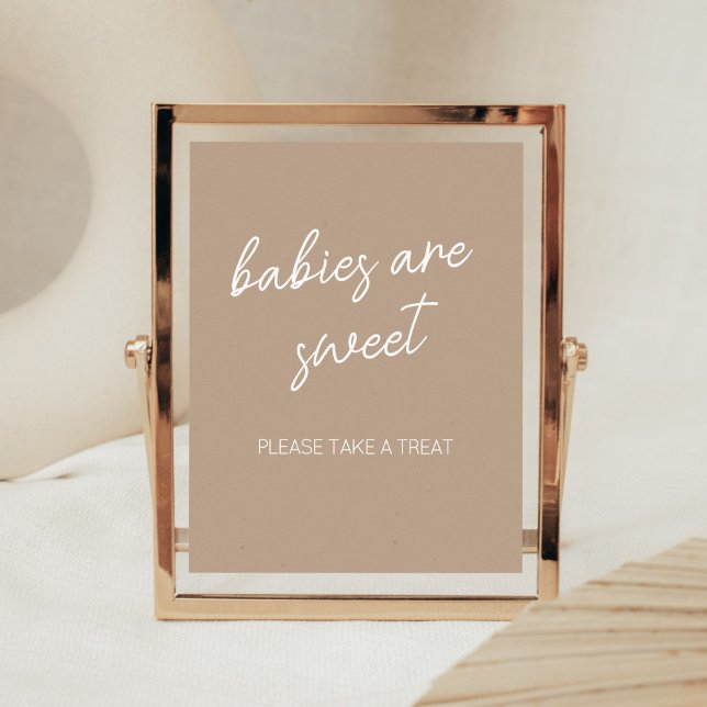 Åh Baby Brown minimalistiskt Spädbarn är sötat Poster (Brown Minimalist Heart Baby Shower Babies are Sweet Sign)