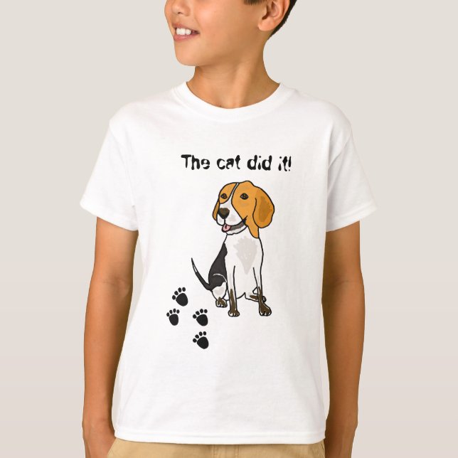 AH- Beagle Blaming Cat T-shirt (Framsida)