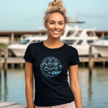 Åh Frakt Det är en familjefäkt i Resa som passar f T Shirt<br><div class="desc">Frakt Det är en familj Resa! Låt oss Hämta matchande pesonalized och gör Dreams Kom True. Den här unika familjegarantin är perfekten till din kryssning resa. Välj färg och lägg till din personliga text som är enkel att anpassa.</div>