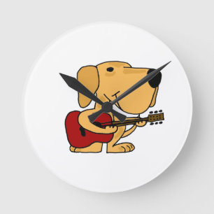 AH tar tid på valphunden som leker gitarrväggen Rund Klocka