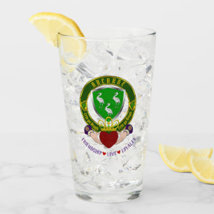 Ahearne Irish Shield & Claddagh Beer Glaskopp