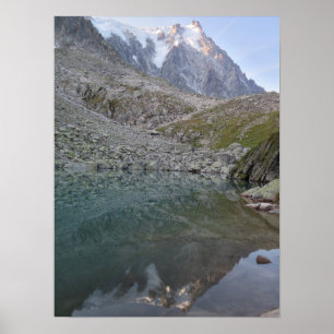 Aiguille du Midi-reflektion i Lac Bleu Poster
