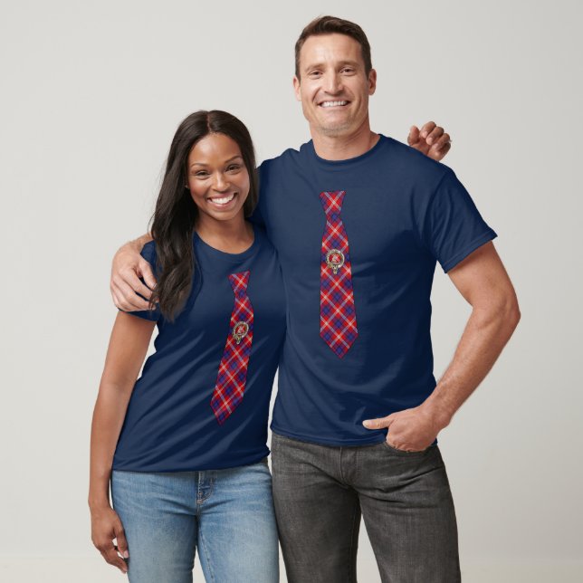 Ainslie skotsk märke & tartan slips  t shirt (Unisex)