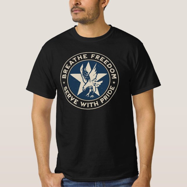 Air Force - Breathe freedom, serve with pride. T Shirt (Framsida)