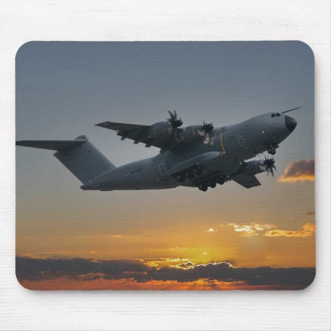 Airbus A400M vid solnedgång Musmatta (Framsidan)