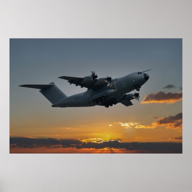 Airbus A400M vid solnedgång Poster (Framsidan)