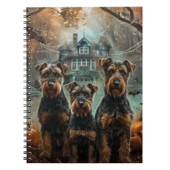 Airedale Halloween Night Doggy Delight Anteckningsbok (Framsidan)
